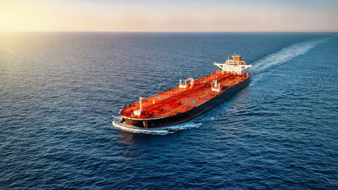 Irak ve Pakistan petrol ve LNG sevkiyatı için İran'la anlaştı