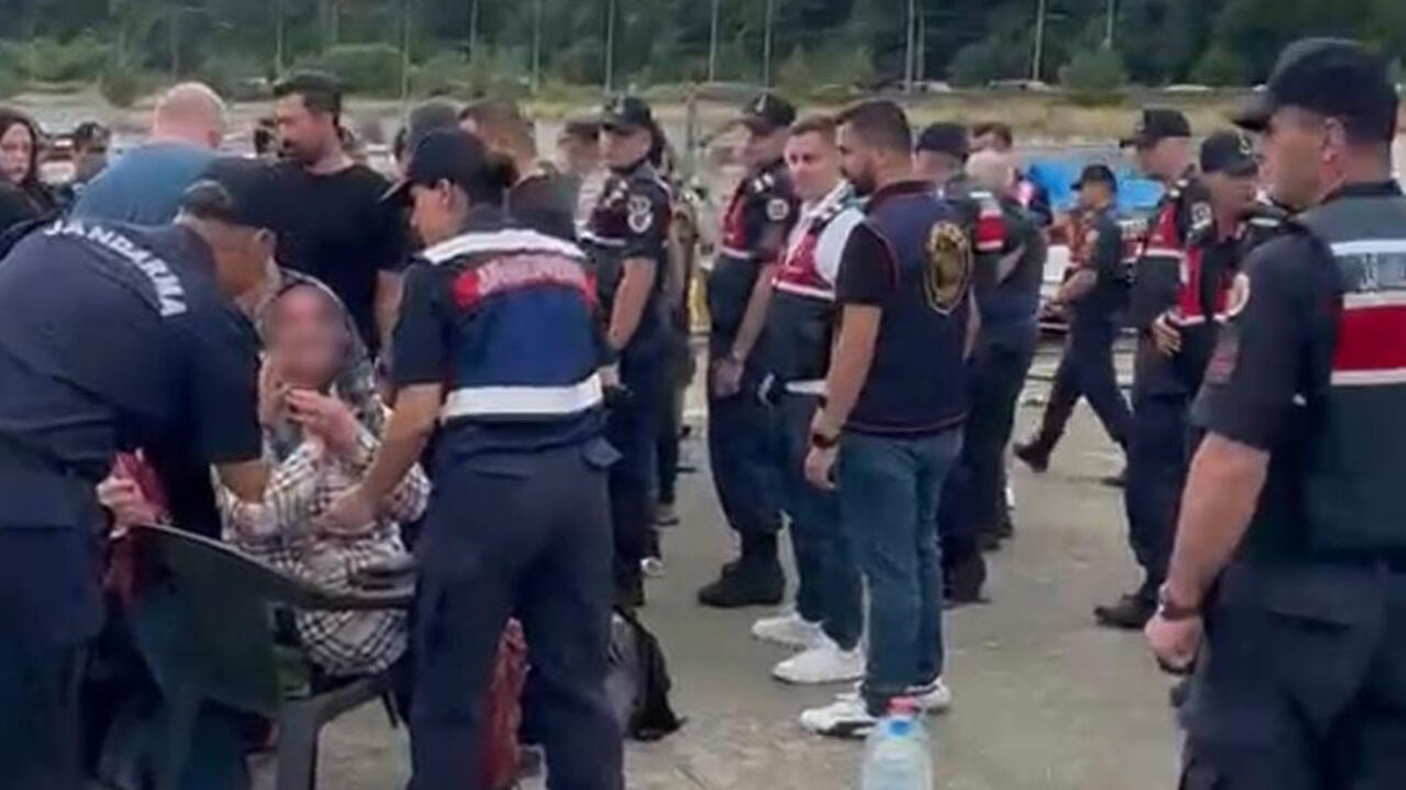 Rize'de kafes balıkçılığına karşı eylem