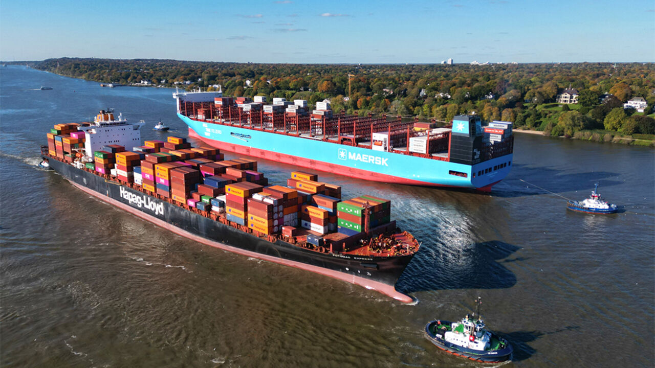 Hapag-Lloyd ve Maersk, dört servisini Süveyş’e yönlendirdi