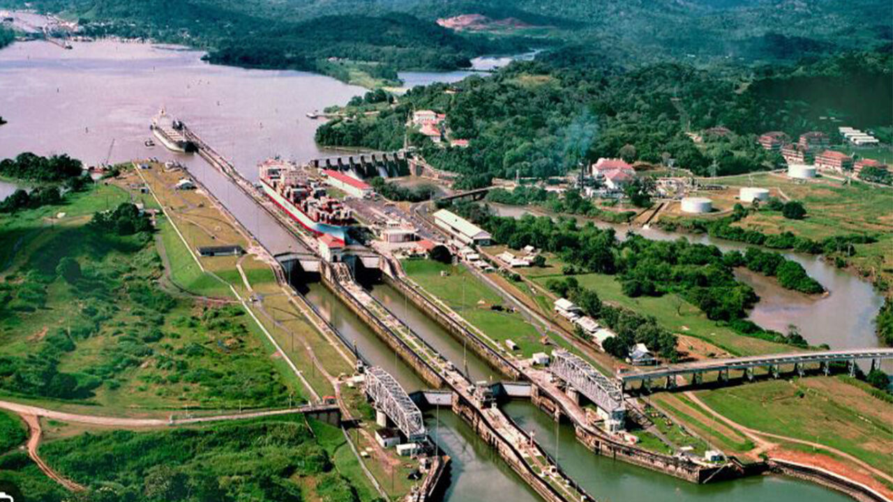 Panama Kanalı'nda gemi geçişleri azalıyor