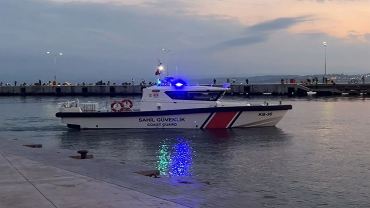 Sinop'ta gezi teknelerine Sahil Güvenlik kontrolü