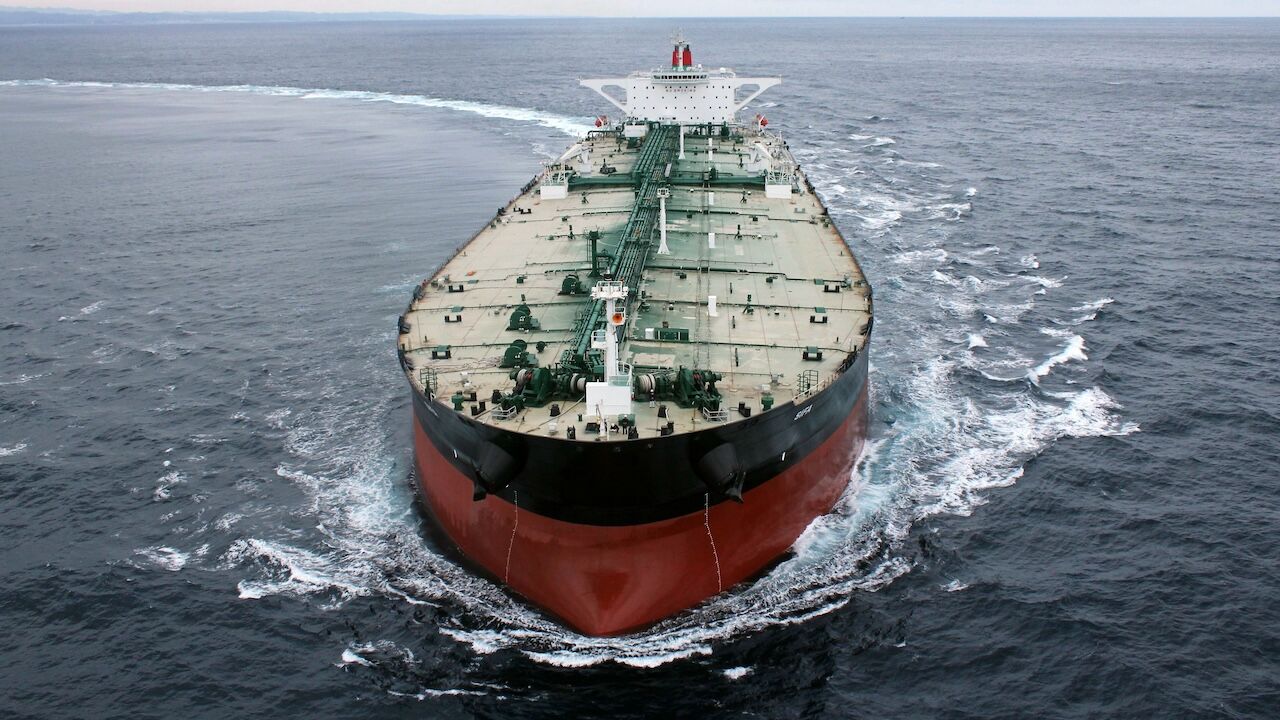 Süper tanker krizi petrol taşımacılığını vurdu