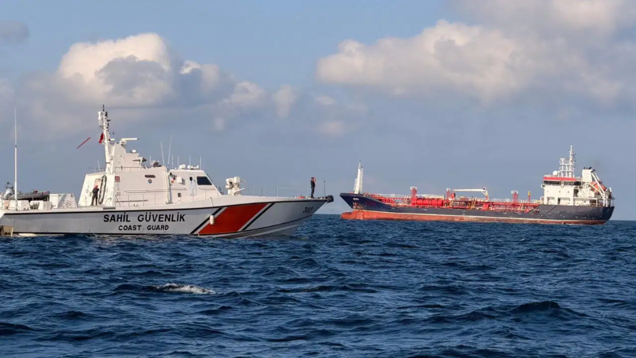 Marmara Denizi'ndeki batan gemide yeni gelişme: Bir kişinin cansız bedenine ulaşıldı