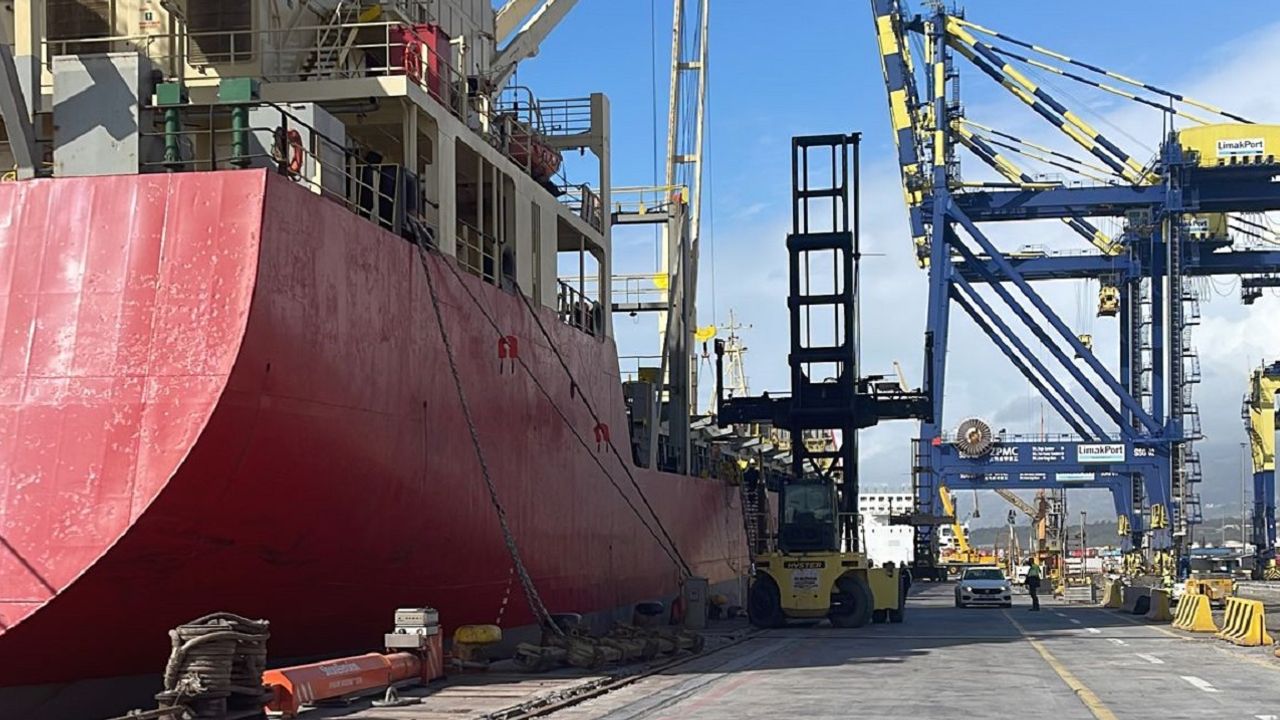 İskenderun'a ilk ticari gemi 8 Nisan'da yanaşacak