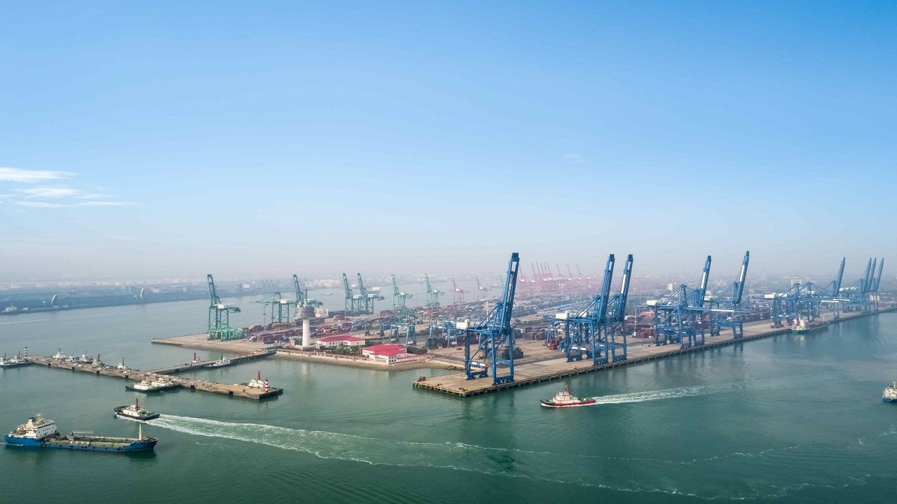 Tianjin Limanı'ndan Avrupa'ya yeni direkt konteyner nakliye hattı açıldı
