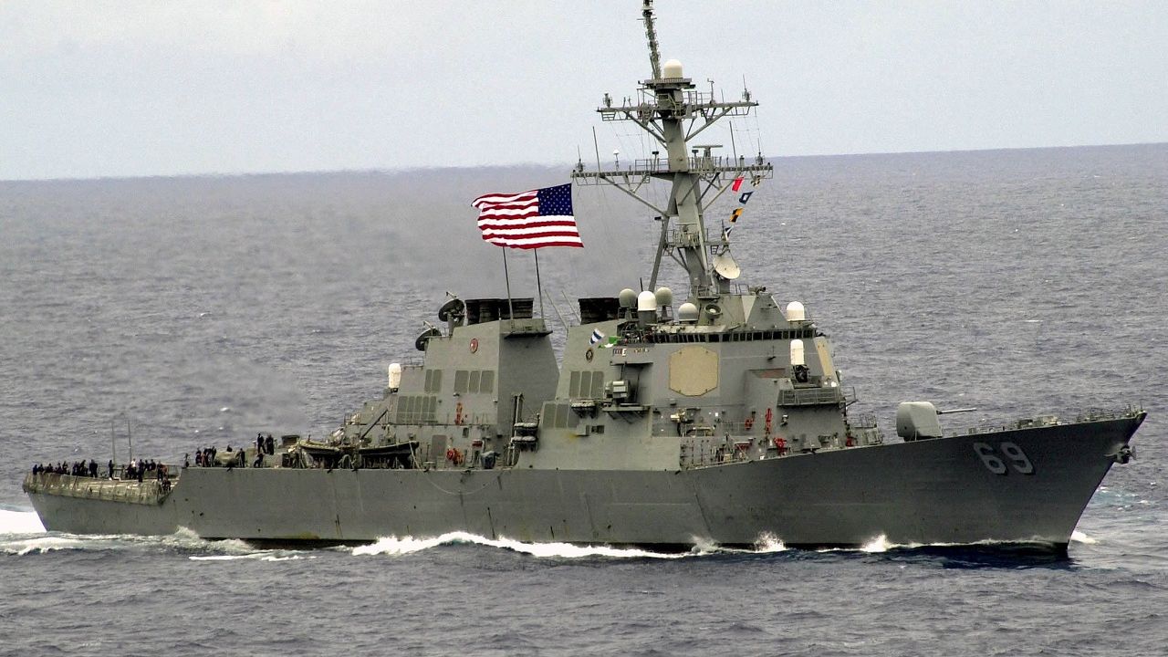 ABD, Çin’in savaş tatbikatının ardından Tavvan Boğazı’na savaş gemisi gönderdi