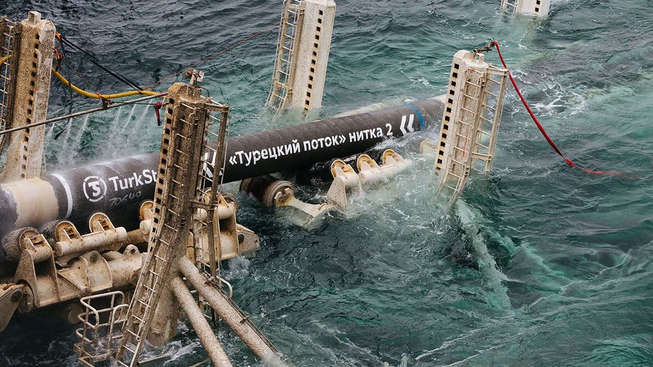 Rusya'dan Ukrayna'nın TürkAkım'ı koruyan gemiye saldırdığı iddiası