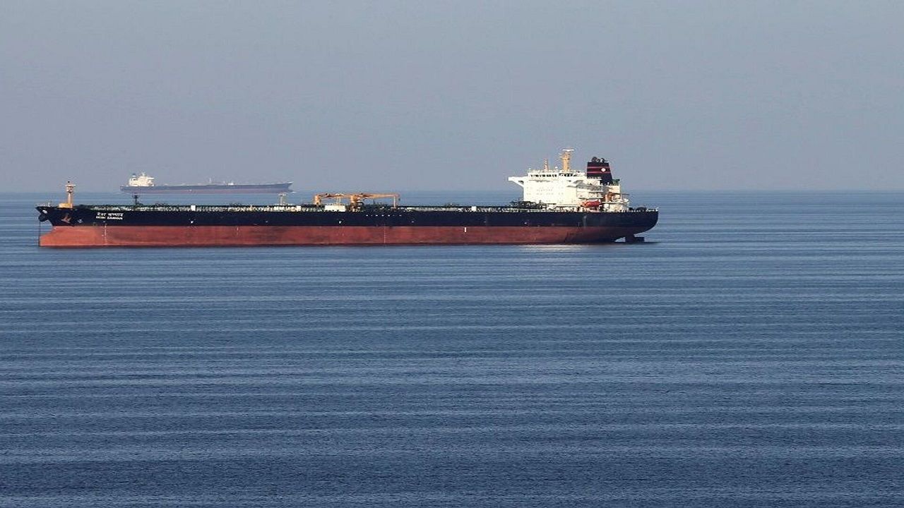 İran, Hürmüz Boğazı yakınlarında 2 petrol tankerine el koymaya çalıştı