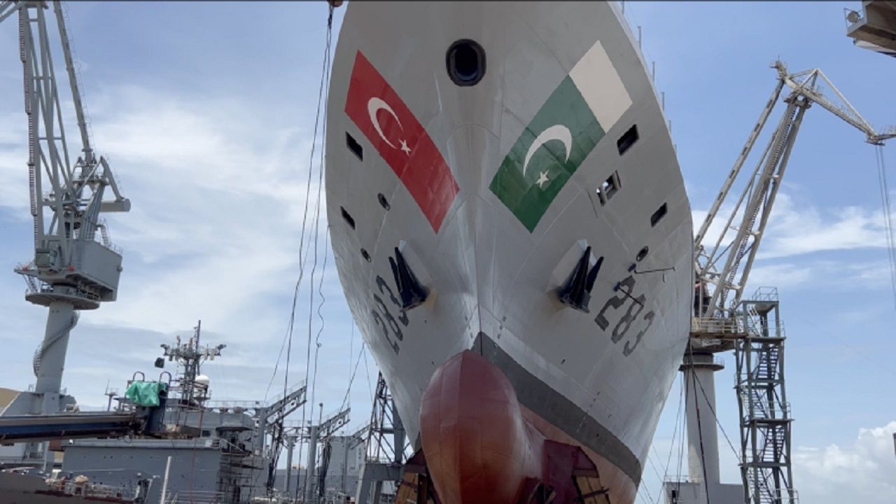 Pakistan MİLGEM'de sona gelindi: PNS TARIQ denize inmeye hazırlanıyor
