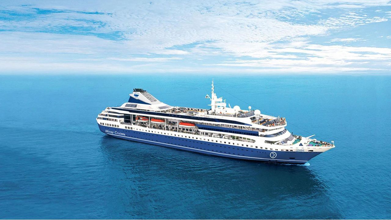 Yolcu sayısı beklenenin altında kaldı, Life at Sea Cruises’ın dünya turu ertelendi