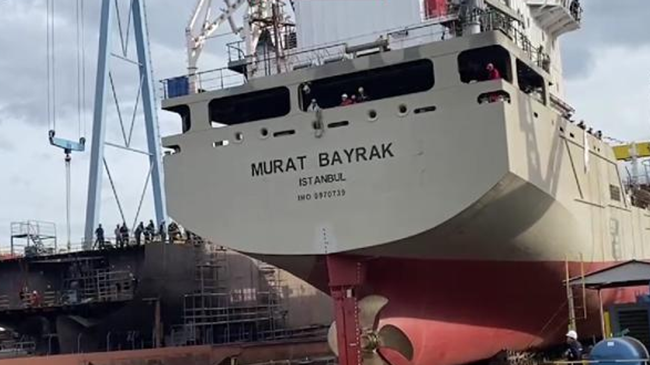 Çeksan Tersanesi, Murat Bayrak tankerini suya indirdi