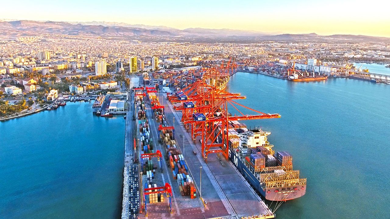 "Akdeniz’de yapılacak limanlar yeni ticaret ekseni oluşturacak"