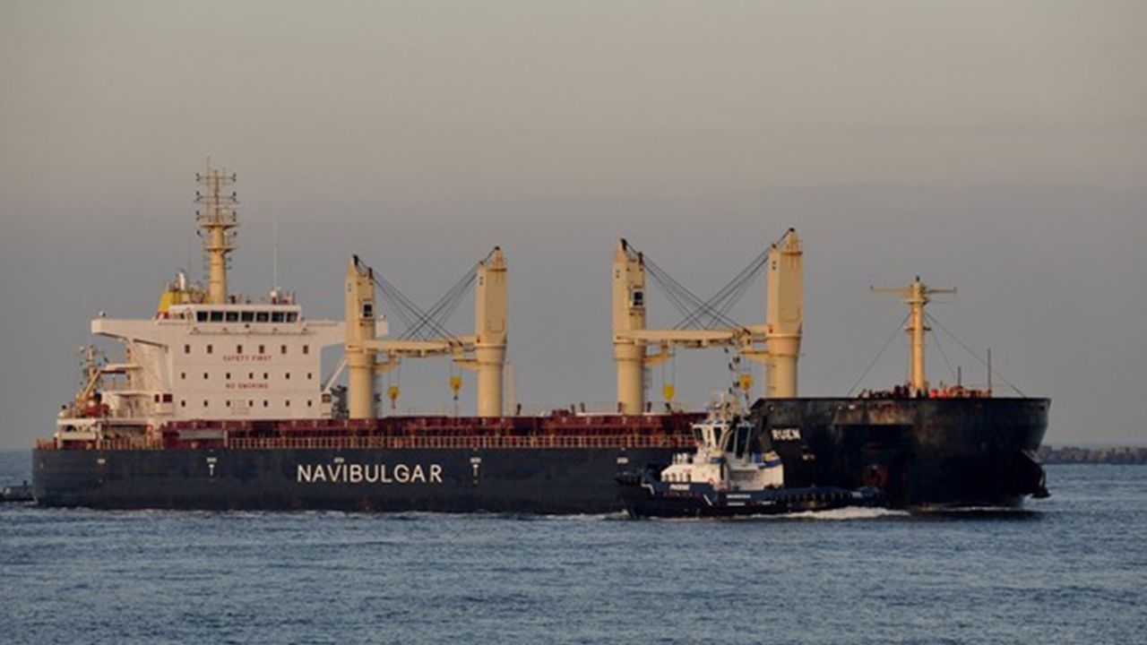 Bulgaristan'a ait kargo gemisi Umman Denizi'nde kaçırıldı