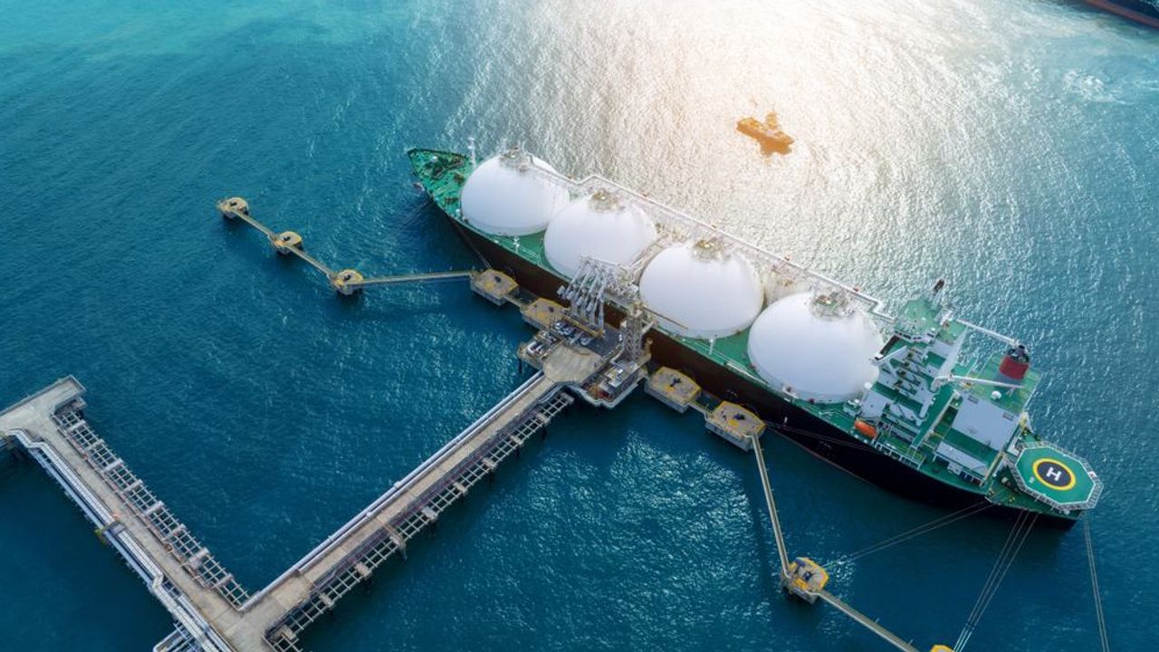 LNG’de 12 anlaşma ile 15 milyar m3 tedarik sağlanacak