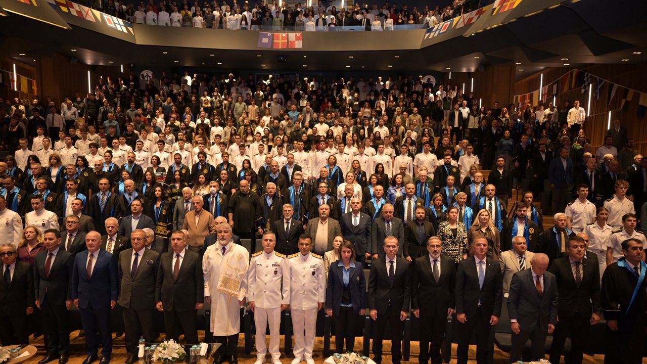 PRÜ’de akademik yıl törenle başladı