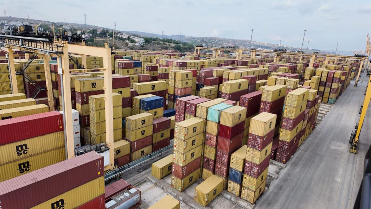 Asyaport Türkiye’nin en fazla konteyner elleçleyen limanı oldu