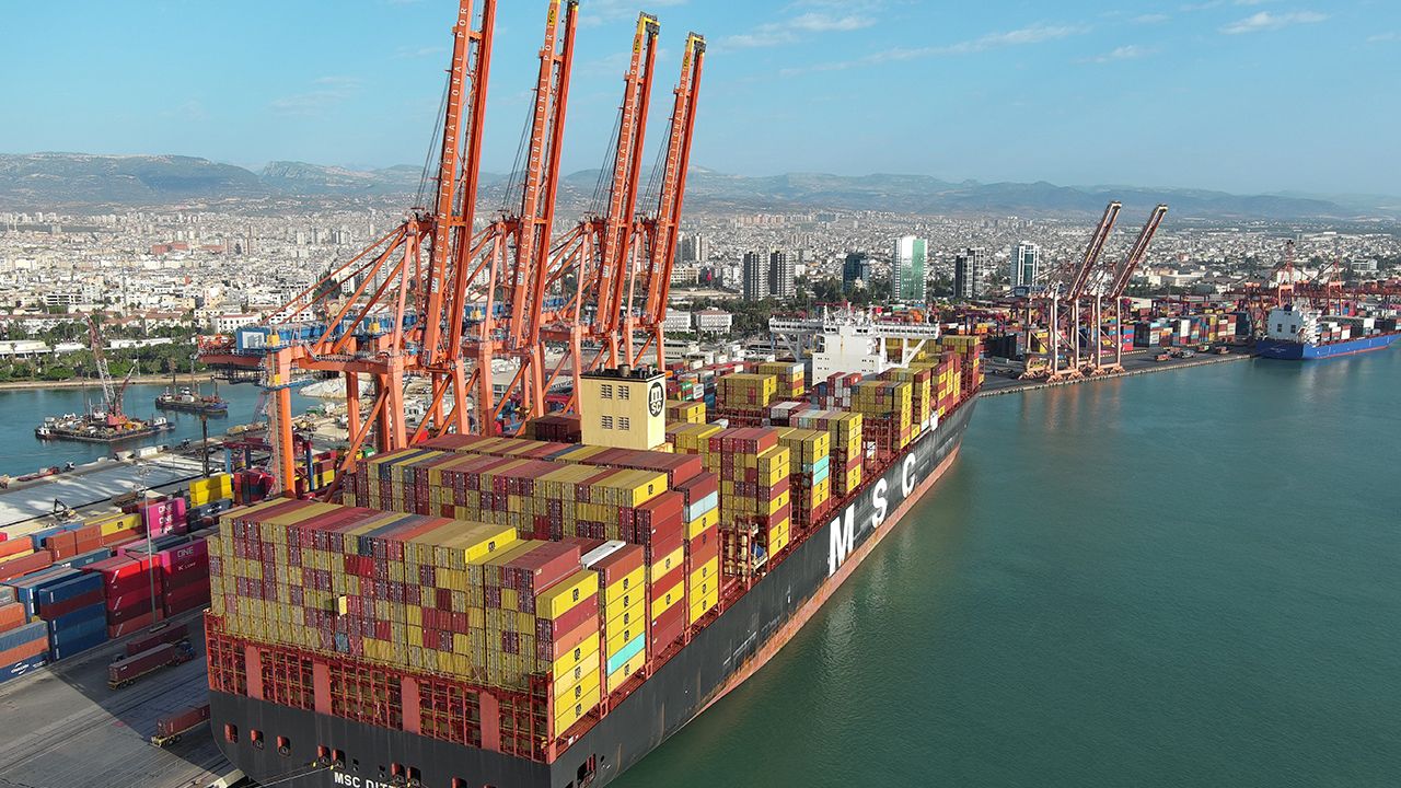 MIP'in yeni tamamlanan terminaline ilk gemi yanaştı