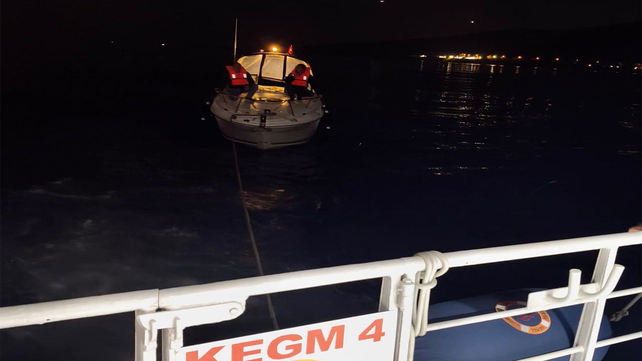 Sedef Adası önlerinde tekne arızası