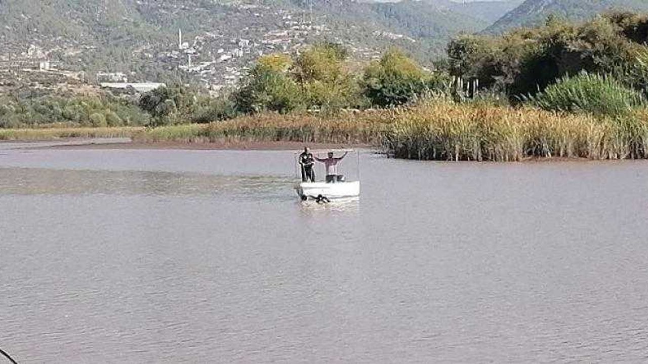 Antalya'da tekne devrildi: 1 kayıp 