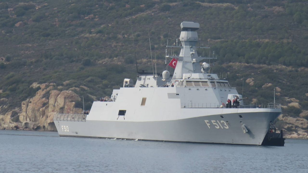 TCG BURGAZADA Gemisi İzmir Foça’da törenle karşılandı