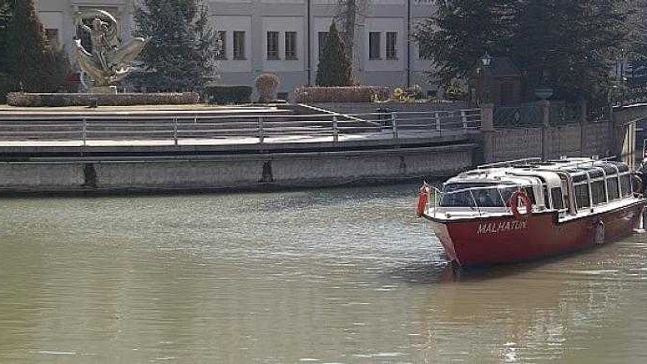 Porsuk'taki tekne seferleri yeniden başladı
