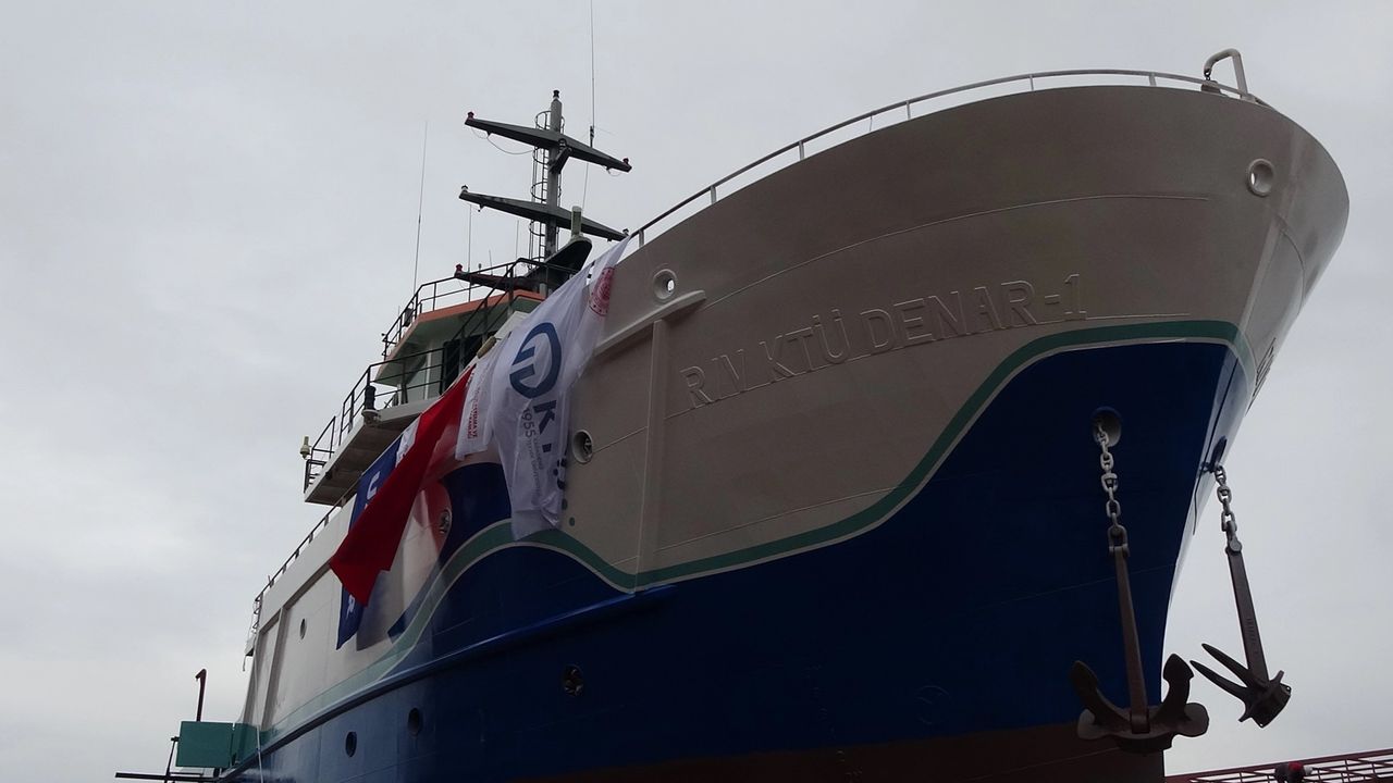 Yenilenen 'DENAR-1' Araştırma Gemisi, KTÜ'ye teslim edildi
