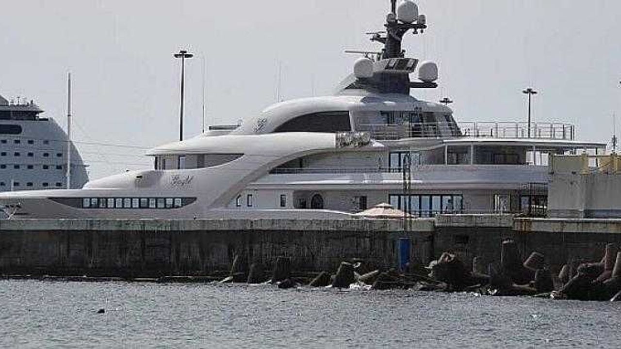 Putin’in lüks yatı apar topar Almanya’dan ayrıldı