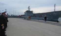 Türk gemisinden Arnavutluk’a liman ziyareti