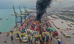 İskenderun Limanı'ndaki yangını Rusya'ya ait uçaklar söndürdü
