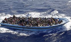 İtalya’da 745 göçmen kurtarıldı