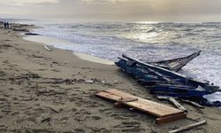 İtalya'da göçmenlerin öldüğü gemi kazasında yetkililere soruşturma