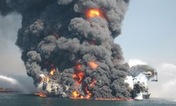 Meksika Körfezi’nde petrol platformunda patlama