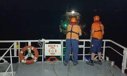 Ambarlı açıklarında sürüklenen tekne kurtarıldı