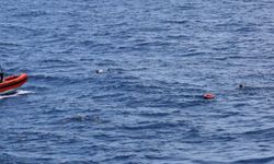 Tunus açıklarında göçmen teknesi alabora oldu: 5 ölü, 7 kayıp