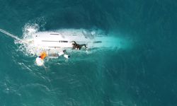 Mersin'de 12 metrelik lüks tekne battı