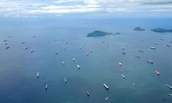 Panama Kanalı'ndaki gemi kuyruğu 24 saatte yüzde 13 arttı