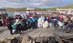 Muğla'da denizden 15 ton atık çıkarıldı