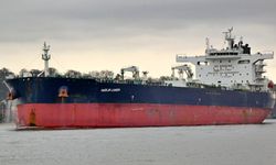 Aden Körfezi'nde petrol tankerine füzeli saldırı