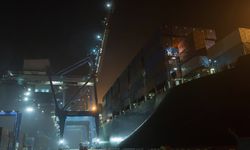 Yoğun sis Çin limanlarında nakliyeyi durdurdu