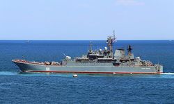 Ukrayna: "Rusya'ya ait büyük çıkarma gemisini imha ettik"