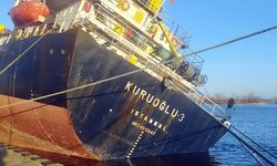 Ukrayna'da limanda demirli Türk gemisi vuruldu