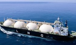 2 aydır Süveyş Kanalı'ndan LNG gemisi geçmiyor