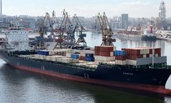 İran gemileri yaptırımlara rağmen AB limanlarına uğramaya devam ediyor