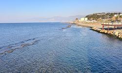 Hatay’da deniz normal seviyesine dönmeye başladı