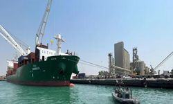 Yemen'de mahsur kalan denizciler tahliye bekliyor