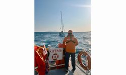 Arızalanan tekneyi KIYEM ekipleri kurtardı