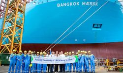 Maersk’in metanol filosuna çift yakıtlı konteyner gemisi eklendi