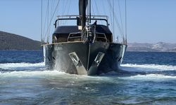 Bodrum'da 7 yılda inşa edilen 50,5 metrelik yelkenli yat denize indirildi