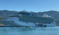Lüks kurvaziyer "Marina" Marmaris Limanı’nda