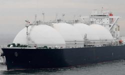 İngiltere, Rus LNG ihracatı için verilen hizmetleri yasaklıyor